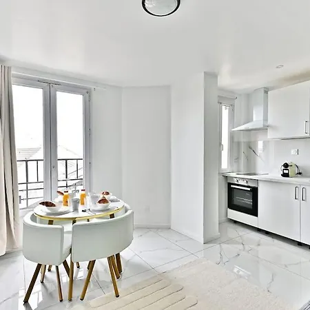 Apartment Lumineux En Banlieue Parisienne - Iii *